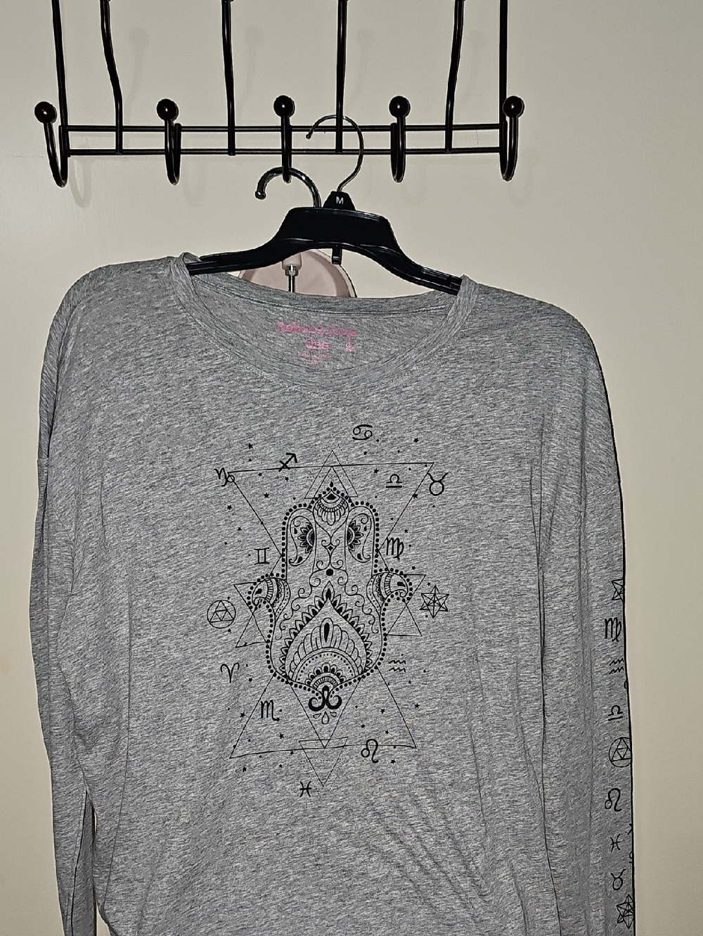 Rebellious One Gray Long-Sleeve Graphic Tee with Spiritual Hamsa Print